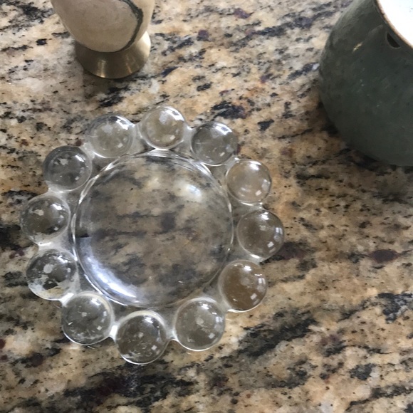 Oil burner, small vase,  and cigarette holder - Picture 5 of 8